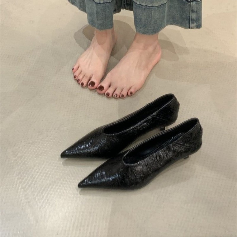 2025 Autumn New Commuter Wind  - Heels recension och pris