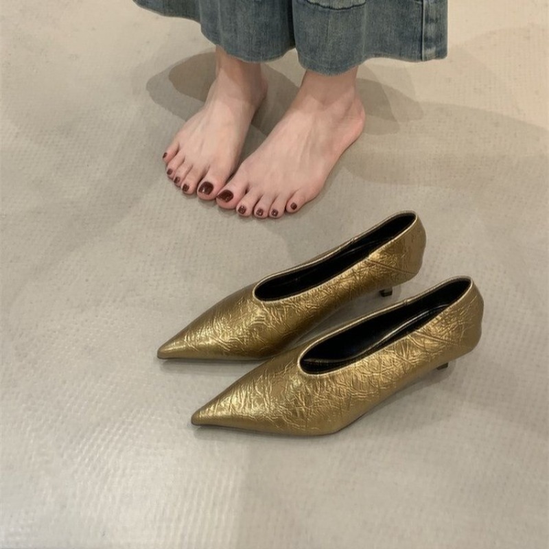 2025 Autumn New Commuter Wind  - Heels recension och pris
