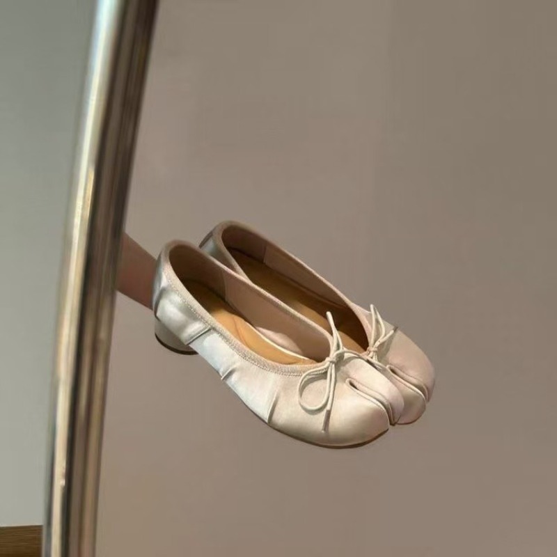 Sweet Bow Women's Spring 2026  - Women'S Shoes recension och pris